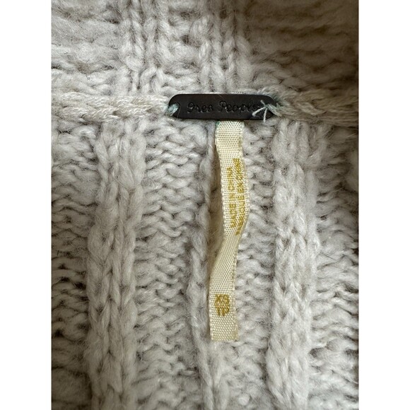 FREE PEOPLE Women's XS Beige Chunky Knit Cropped Cardigan Women’s Large Snaps - Picture 7 of 7